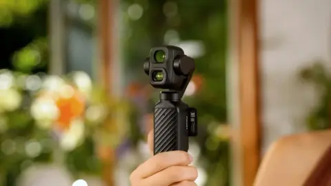 DJI Osmo Pocket 4 Pro Creator Combo
