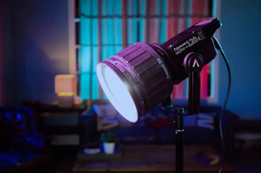 Aputure Fresnel 2X